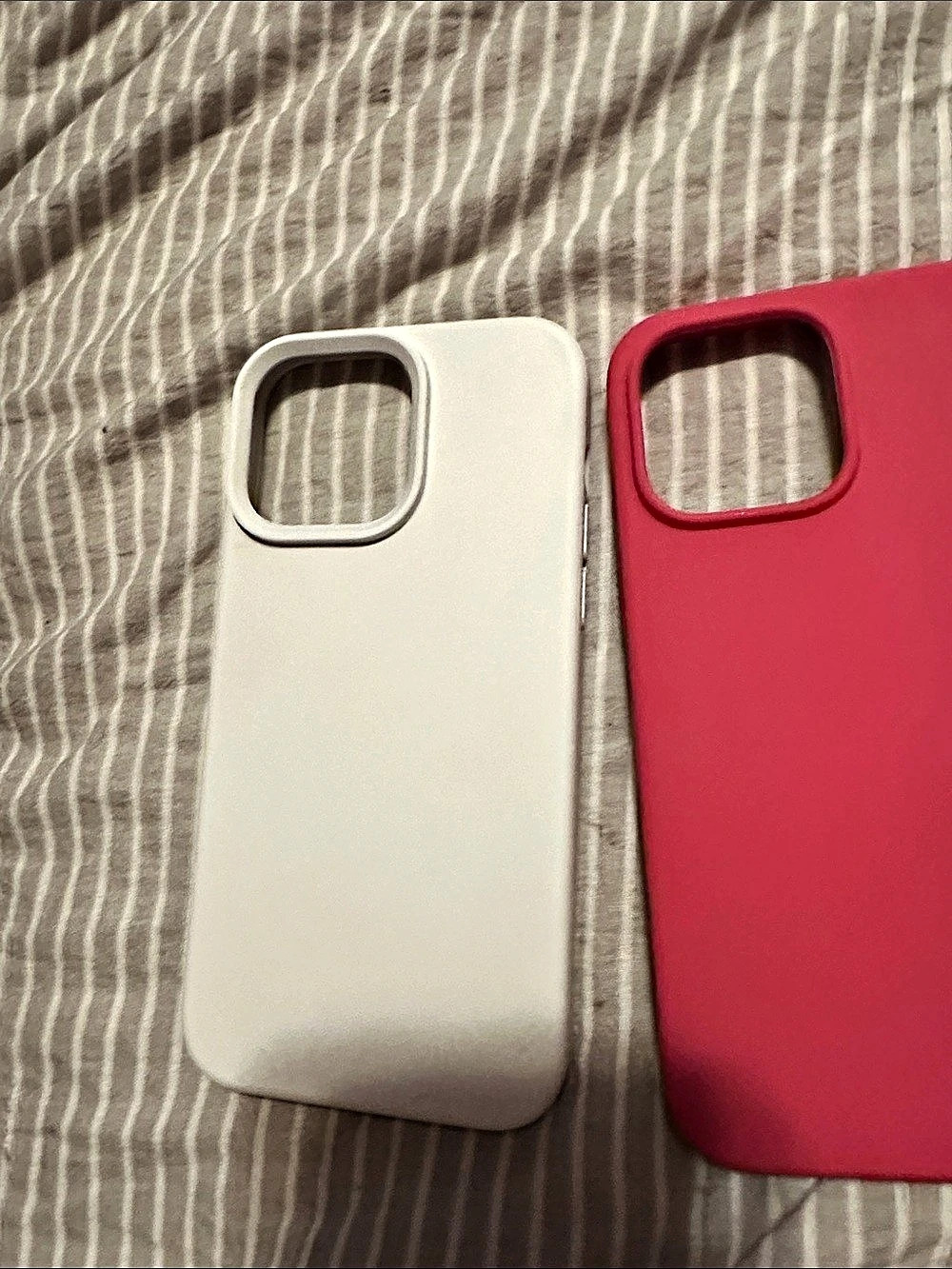 COFFEKER Phone Cases Red & White Like New